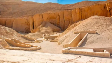 A Complete Guide to Exploring Egypt’s Ancient Tombs and Temples